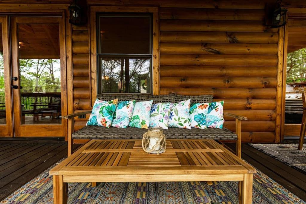 Luxe Family Cabin 8 Min To Downtown Blue Ridge Bagian luar foto